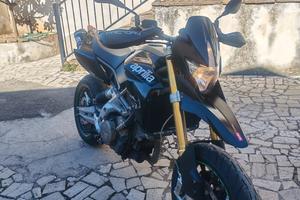 Aprilia Dorsoduro 750 2010