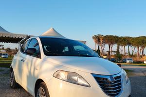 Lancia Ypsilon 1.2 69 CV 5 porte GPL Ecochic Gold