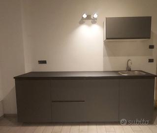 Cucina Lineare Grigia