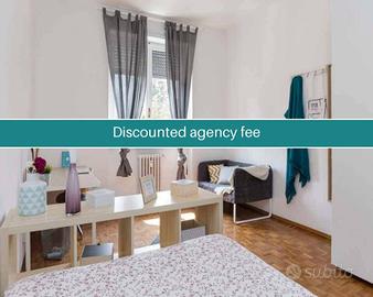 Stanza in appartamento di 118 m² a Cesano Boscone