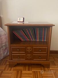 Coppia comodini vintage in legno