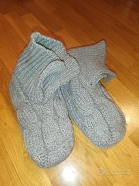 calzini grigi in lana 