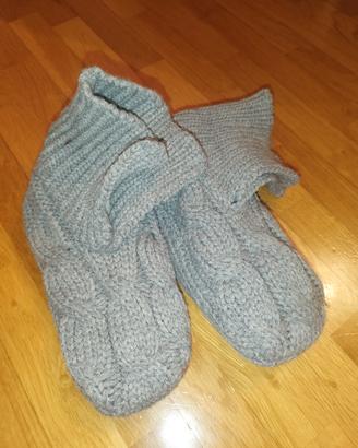 calzini grigi in lana 