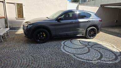 ALFA ROMEO STELVIO Q4 – TOTAL BLACK IMPIANTO GPL