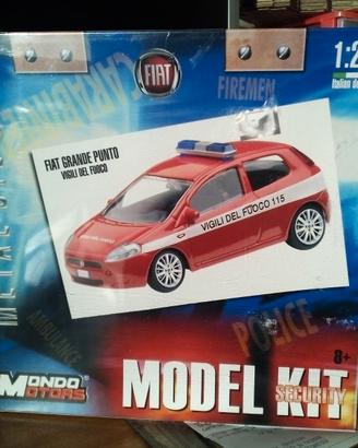 MODELLO FIAT PUNTO VIGILI DEL FUOCO IN KIT