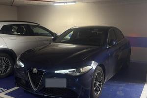 Alfa romeo giulia 136 cv NEOPATENTATI
