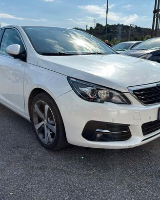 Peugeot 308 BlueHDi 130 S&S EAT6 Allure