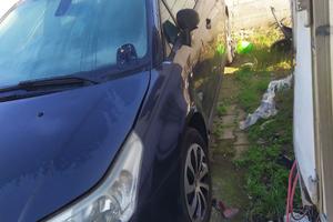 c4 benzina 90mila km NON PARTE