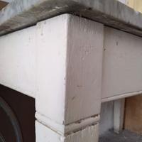 tavolo in legno e marmo