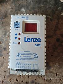 INVERTER LENZE input 220V monofase out 220 trifase