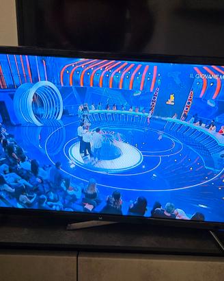 TV Majestic 32 LED Mod. TVD 232/S2