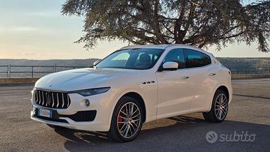 Maserati Levante 3.0 V6 Diesel 250 CV Q4 GranSport