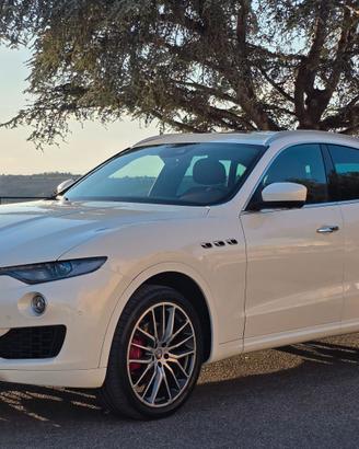 Maserati Levante 3.0 V6 Diesel 250 CV Q4 GranSport