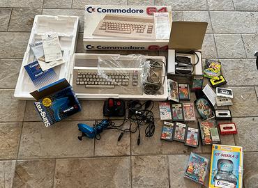 Commodore 64 C64 con scatola, joystick giochi