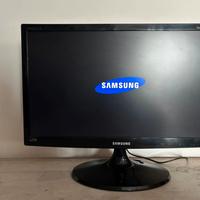 Schermo HD TV 22" Samsung Sync Master T22B300