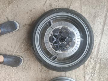kawasaki zzr 250 cerchi completi