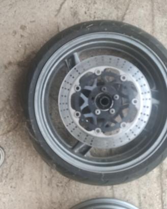 kawasaki zzr 250 cerchi completi