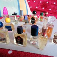 da collezione bottiglie mignon di profumo original