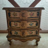 cassettiera in miniatura vintage