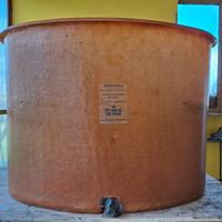 Botte per vino in vetroresina