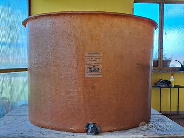 Botte per vino in vetroresina