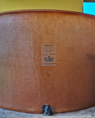 Botte per vino in vetroresina