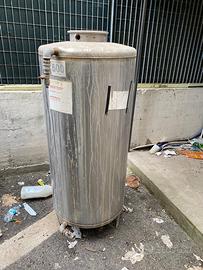 Serbatoio Cordivai 500lt+motore usato ma per poco