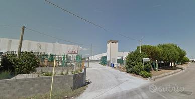Capannone in zona strategica