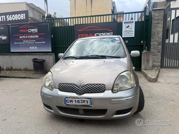 Toyota Yaris 1.0i 16V cat 5 porte Sol