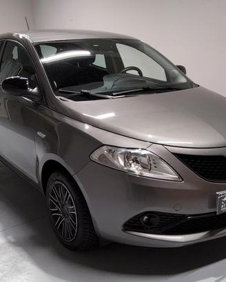 Lancia Ypsilon 1.0 FireFly 5 porte S&S Hybrid Ecoc