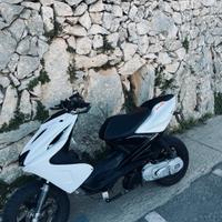 Carene Aerox bianco lucido