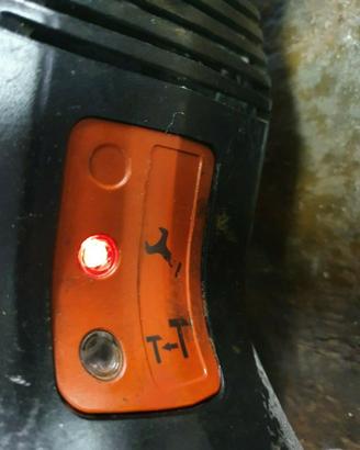 Hilti reset spia rossa manutenzione