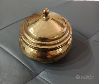 Antica zuccheriera in ottone Made in Italy 