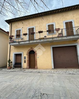 CASA SEMINDIPENDENTE A SELLANO