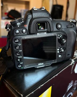 Nikon D610 + AF-S Nikkor 24-85mm VR