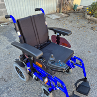 Sedia a rotelle elettronica