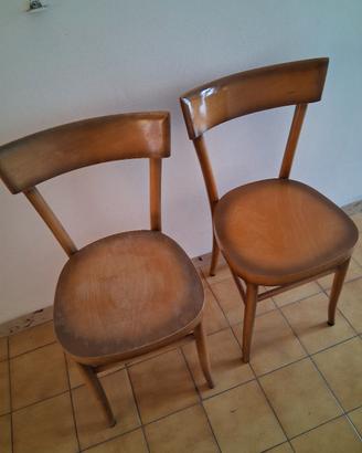sedie in legno.