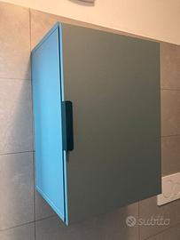 Mobiletto bagno sospeso