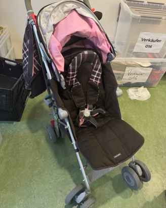 Passeggino MacLaren XT Techno con numerosi accesso
