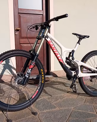 SANTA CRUZ V10C