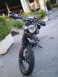 Triumph scrambler