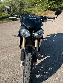 Triumph speed triple 2016