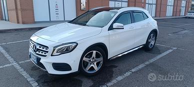 Mercedes Benz GLA 180 sport AMG 