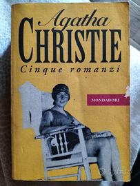 libro contenente 5 romanzi Agatha christie