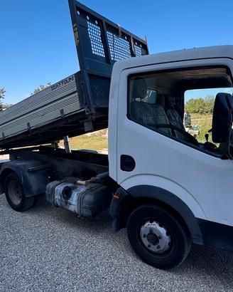 Camioncino Nissan Canstar