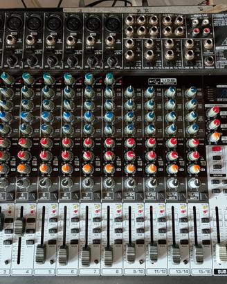 Mixer Behringer Xenix X2222USB con custodia