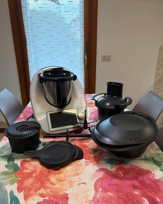 Robot da cucina bimby modello tm6 