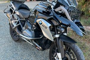 Bmw gs 1200 triple black