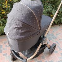 carrozzina neonati, praticamente nuovo, usato solo