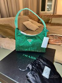 Prada Re-Edition 2000 Verde